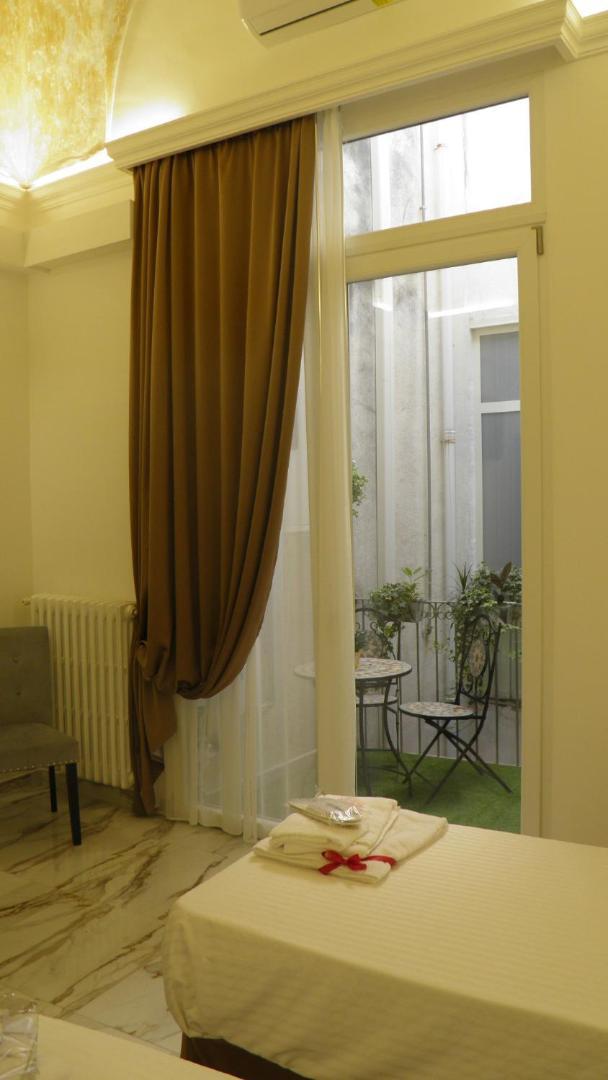 La Dimora Di Re Idomeneo Bed & Breakfast Lecce Bagian luar foto
